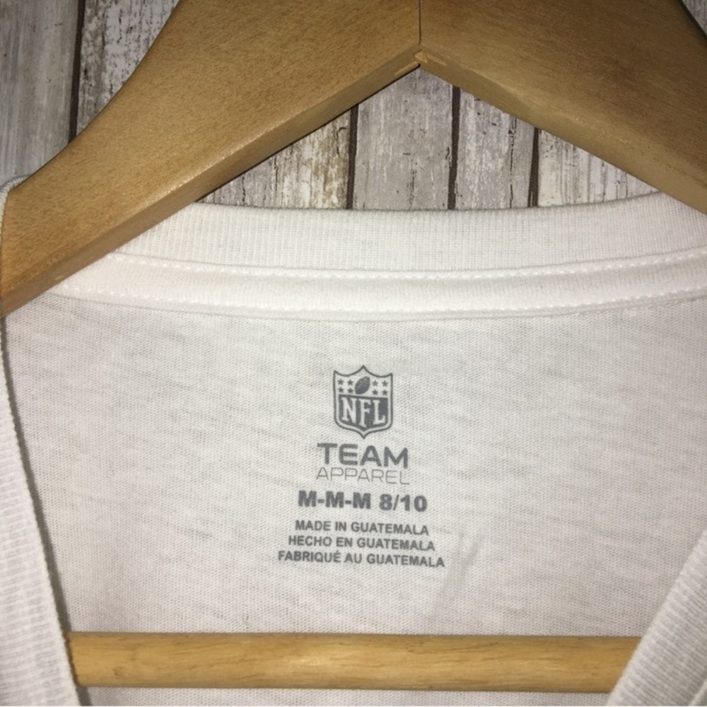 NWT NFL Dallas Cowboys White Helmut Tee Boys Medium - Picture 4 of 4